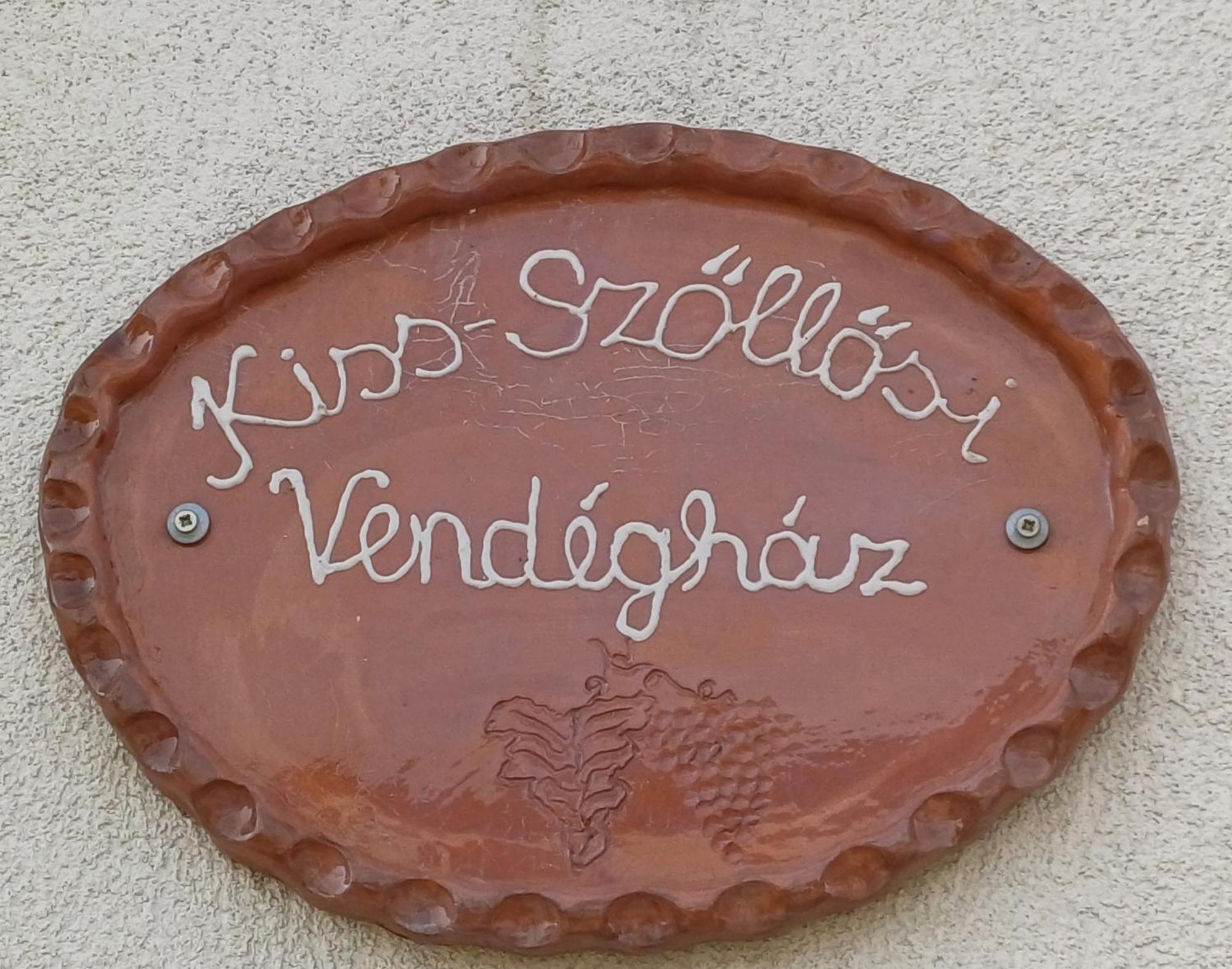 Kiss-Szollosi Vendeghaz Debrecen Exterior foto